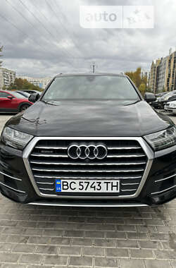 Позашляховик / Кросовер Audi Q7 2016 в Львові