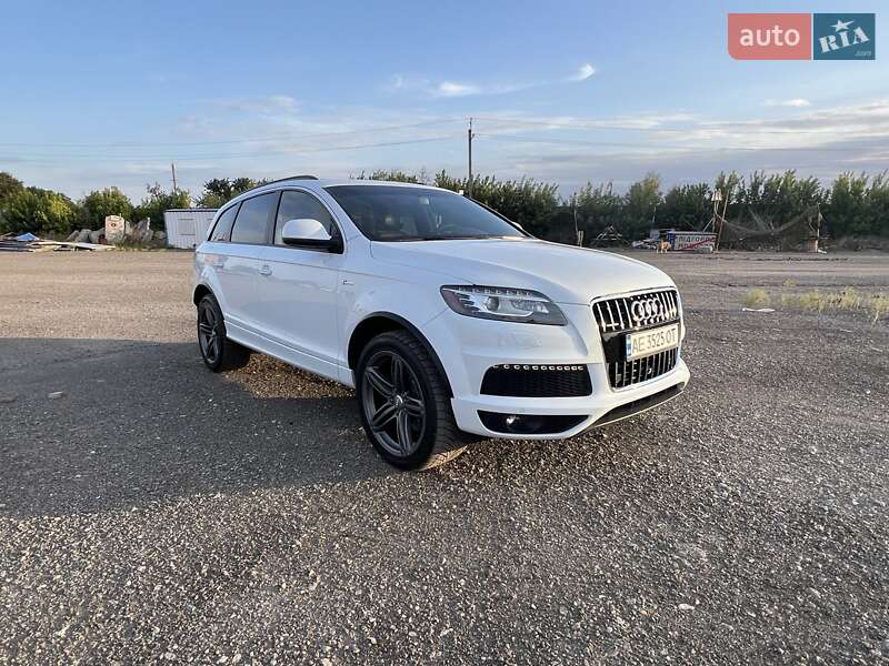Внедорожник / Кроссовер Audi Q7 2013 в Днепре