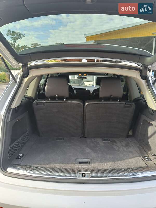 Внедорожник / Кроссовер Audi Q7 2015 в Черкассах