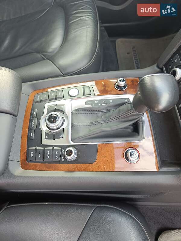 Внедорожник / Кроссовер Audi Q7 2015 в Черкассах