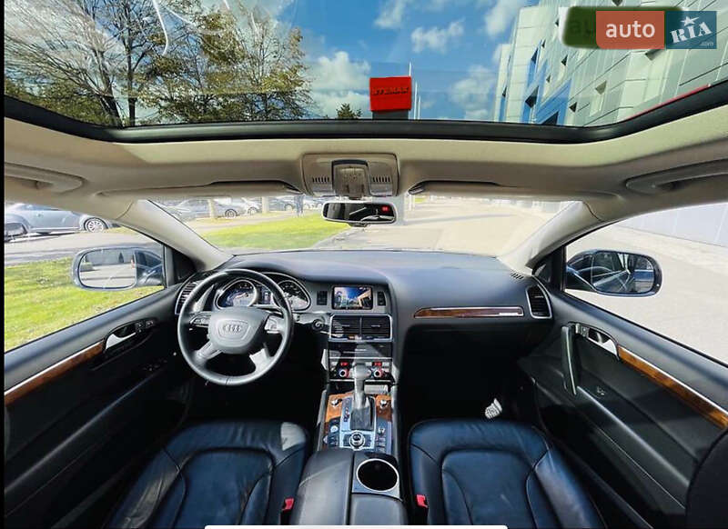 Внедорожник / Кроссовер Audi Q7 2015 в Виннице