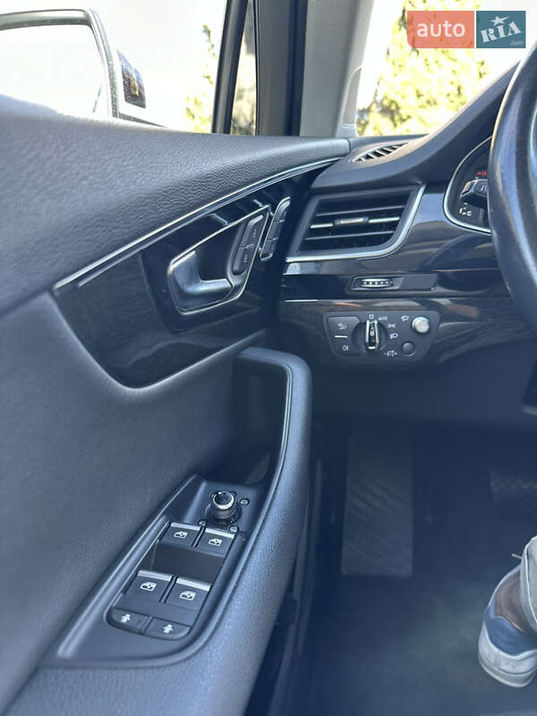 Внедорожник / Кроссовер Audi Q7 2015 в Киеве фото 10 Внедорожник / Кроссовер Audi Q7 2015 в Киеве