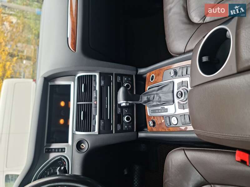Позашляховик / Кросовер Audi Q7 2014 в Києві