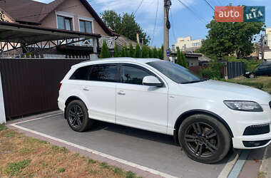 Внедорожник / Кроссовер Audi Q7 2013 в 
