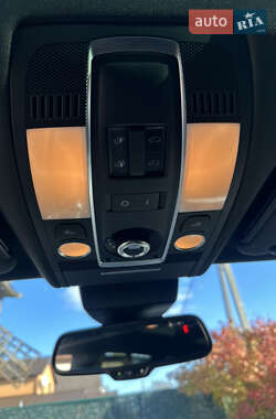 Внедорожник / Кроссовер Audi Q7 2015 в 