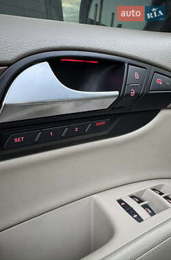 Позашляховик / Кросовер Audi Q7 2014 в 