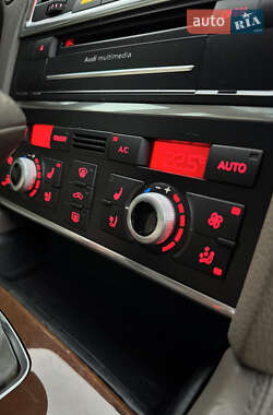 Позашляховик / Кросовер Audi Q7 2014 в 