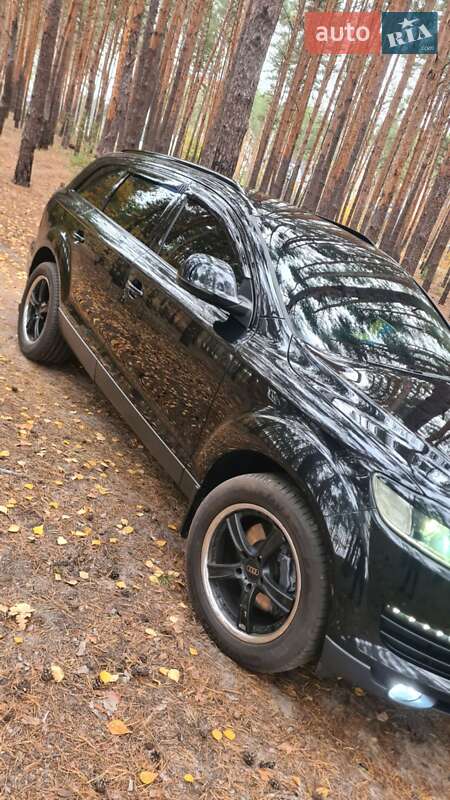 Позашляховик / Кросовер Audi Q7 2007 в Ірпені