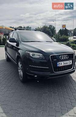 Позашляховик / Кросовер Audi Q7 2010 в 
