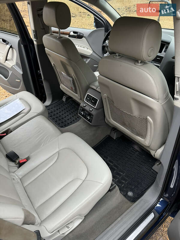 Внедорожник / Кроссовер Audi Q7 2012 в Харькове