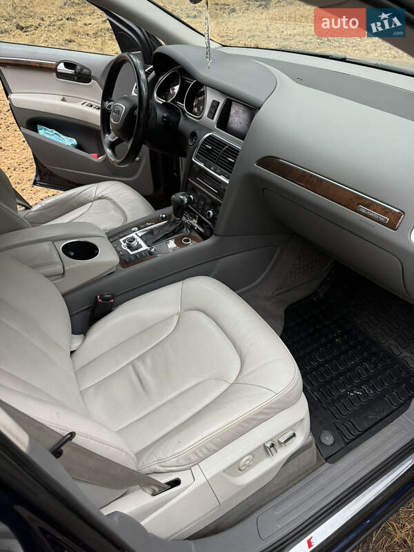 Внедорожник / Кроссовер Audi Q7 2012 в Харькове