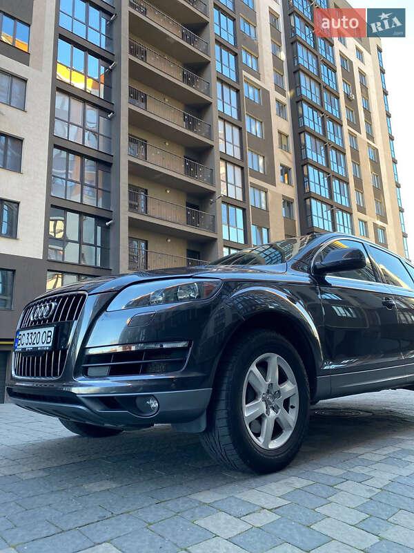 Позашляховик / Кросовер Audi Q7 2011 в Івано-Франківську