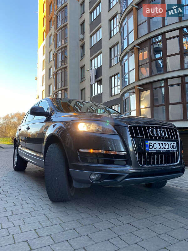 Позашляховик / Кросовер Audi Q7 2011 в Івано-Франківську