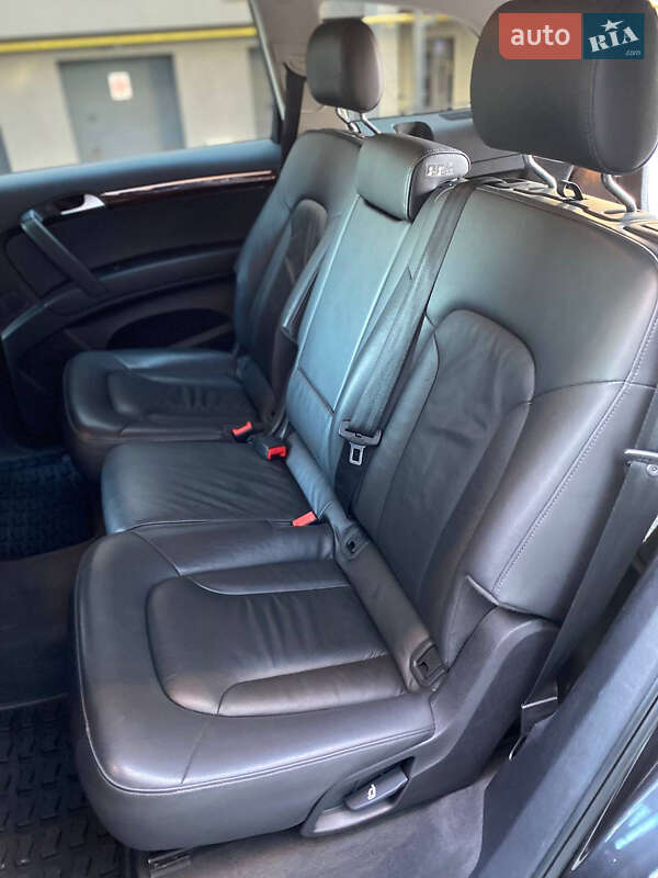 Позашляховик / Кросовер Audi Q7 2011 в Івано-Франківську