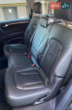 Внедорожник / Кроссовер Audi Q7 2011 в 
