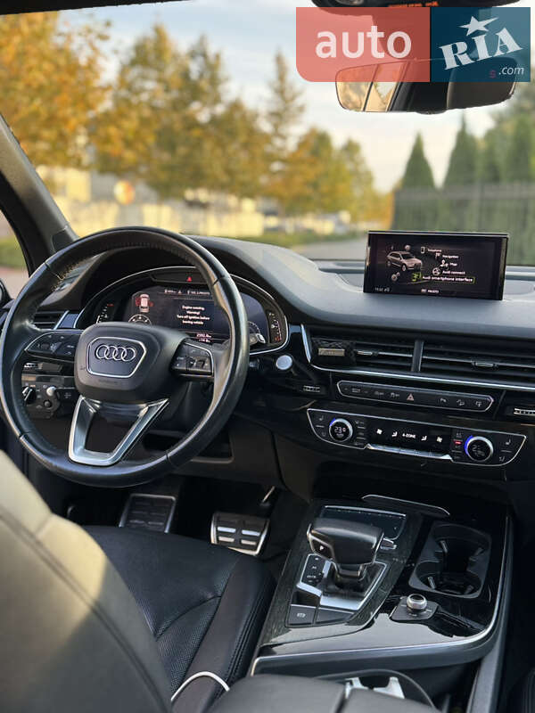 Внедорожник / Кроссовер Audi Q7 2017 в Одессе