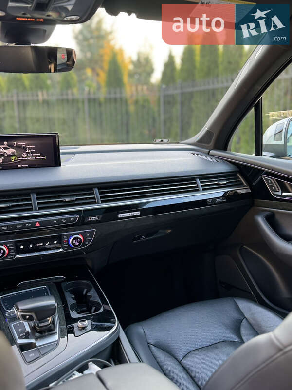 Внедорожник / Кроссовер Audi Q7 2017 в Одессе
