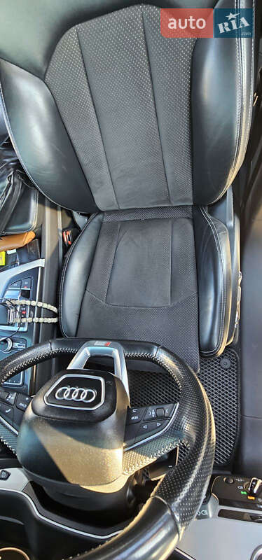 Позашляховик / Кросовер Audi Q7 2016 в Києві фото 11 Позашляховик / Кросовер Audi Q7 2016 в Києві