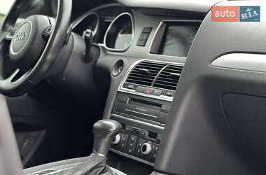 Позашляховик / Кросовер Audi Q7 2014 в 