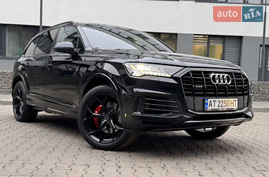 Внедорожник / Кроссовер Audi Q7 2020 в Ивано-Франковске