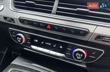 Внедорожник / Кроссовер Audi Q7 2019 в 