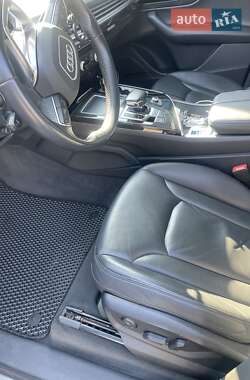 Внедорожник / Кроссовер Audi Q7 2019 в 