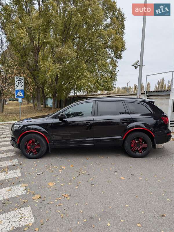 Внедорожник / Кроссовер Audi Q7 2011 в Харькове