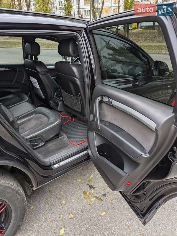 Внедорожник / Кроссовер Audi Q7 2011 в Харькове