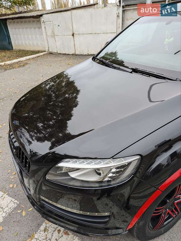 Внедорожник / Кроссовер Audi Q7 2011 в Харькове