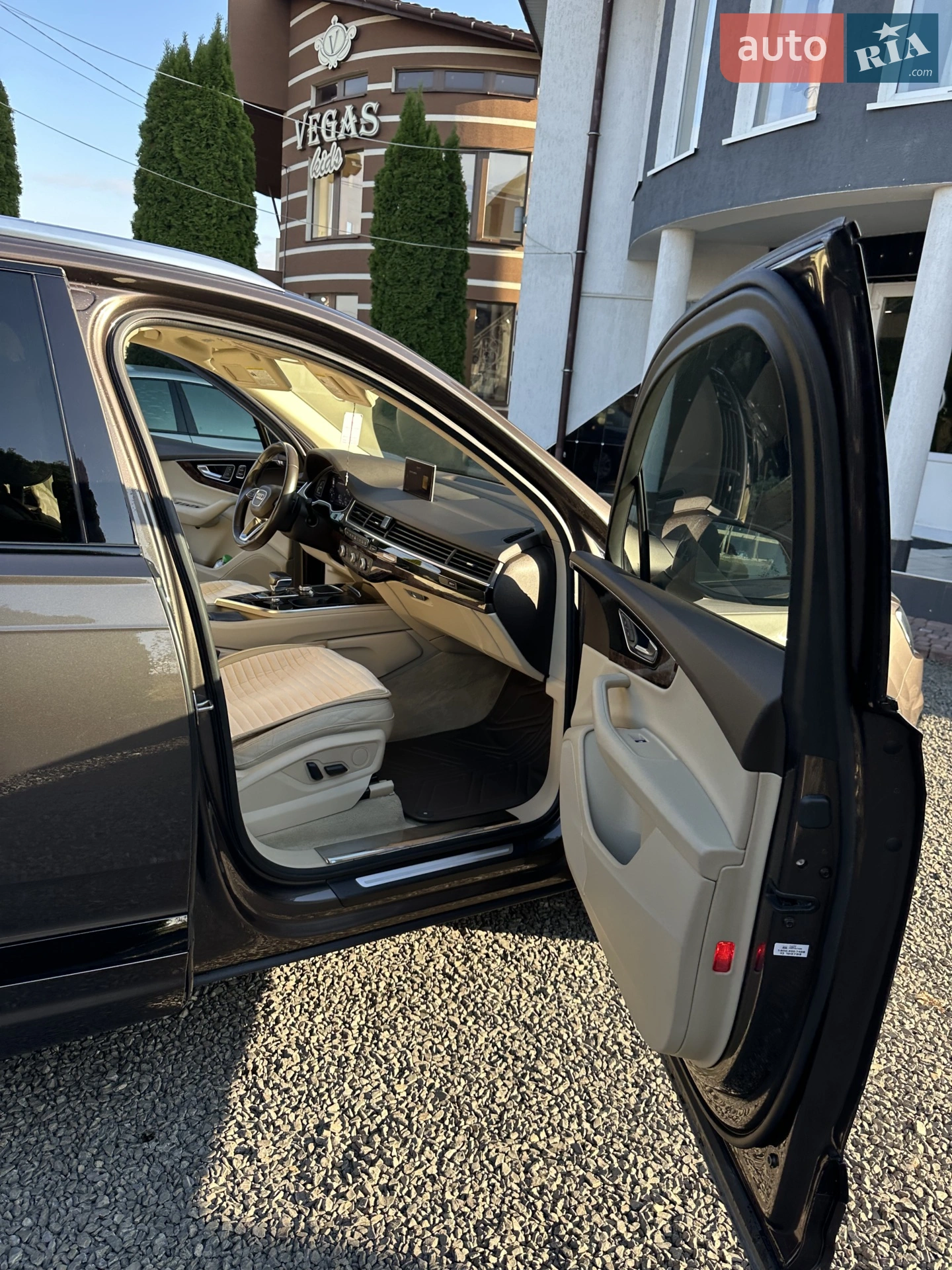 2016 Audi Q7 - мініатюра 14