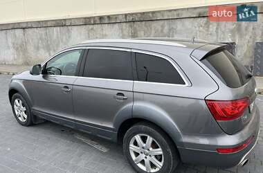 Внедорожник / Кроссовер Audi Q7 2011 в 