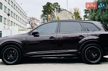 Внедорожник / Кроссовер Audi Q7 2021 в Киеве