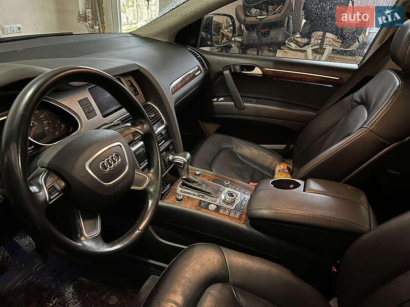 Внедорожник / Кроссовер Audi Q7 2015 в Рожнятове