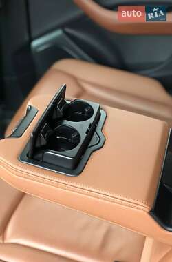 Внедорожник / Кроссовер Audi Q7 2022 в 