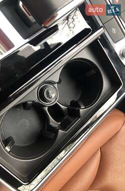 Внедорожник / Кроссовер Audi Q7 2022 в 