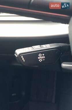 Внедорожник / Кроссовер Audi Q7 2022 в 