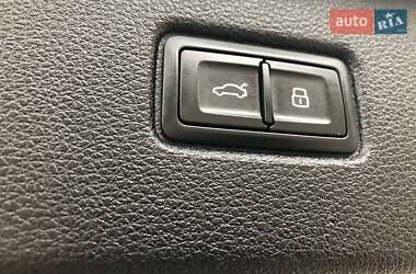 Внедорожник / Кроссовер Audi Q7 2022 в 