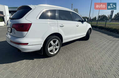 Внедорожник / Кроссовер Audi Q7 2012 в 