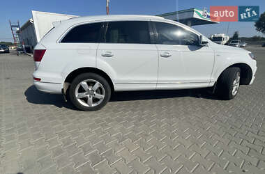 Внедорожник / Кроссовер Audi Q7 2012 в 