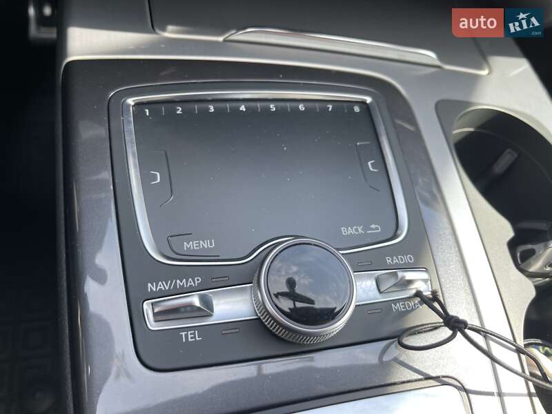 Внедорожник / Кроссовер Audi Q7 2018 в Киеве