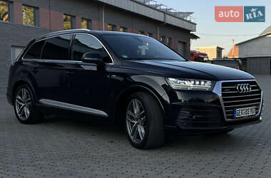 Внедорожник / Кроссовер Audi Q7 2016 в 