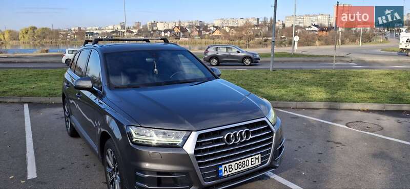 Позашляховик / Кросовер Audi Q7 2019 в Вінниці