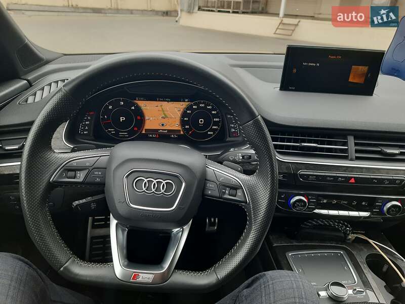 Позашляховик / Кросовер Audi Q7 2019 в Запоріжжі