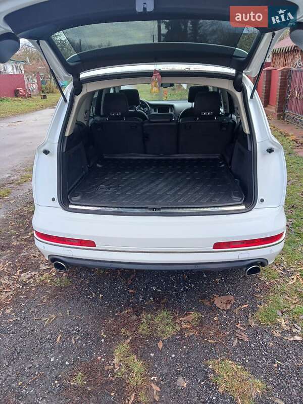 Внедорожник / Кроссовер Audi Q7 2014 в Староконстантинове