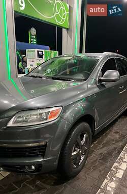Внедорожник / Кроссовер Audi Q7 2008 в 