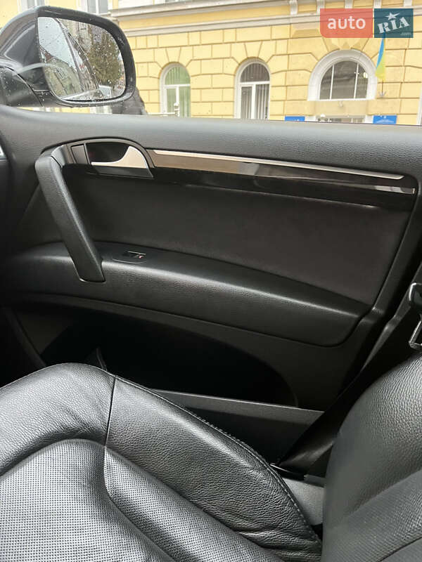 Внедорожник / Кроссовер Audi Q7 2013 в Бережанах