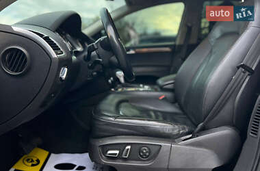 Внедорожник / Кроссовер Audi Q7 2015 в 