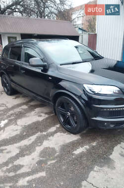 Внедорожник / Кроссовер Audi Q7 2015 в 