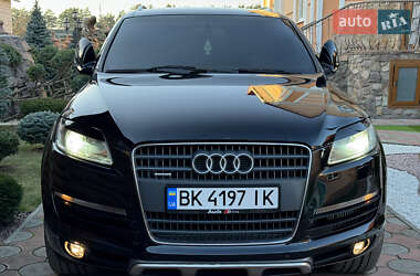 Внедорожник / Кроссовер Audi Q7 2007 в Вараше