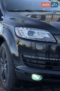 Внедорожник / Кроссовер Audi Q7 2009 в 